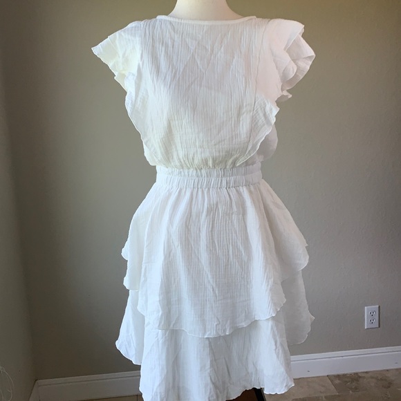 NWOT Affection White Gauze layer tier ruffle mini dress sz L - on trend! - Picture 1 of 11